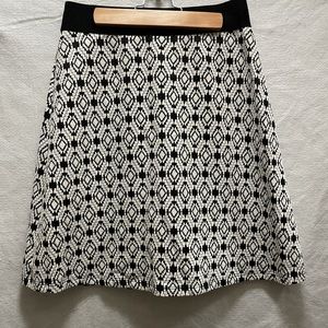 Beautiful Black & White Textured Skirt by Gilli